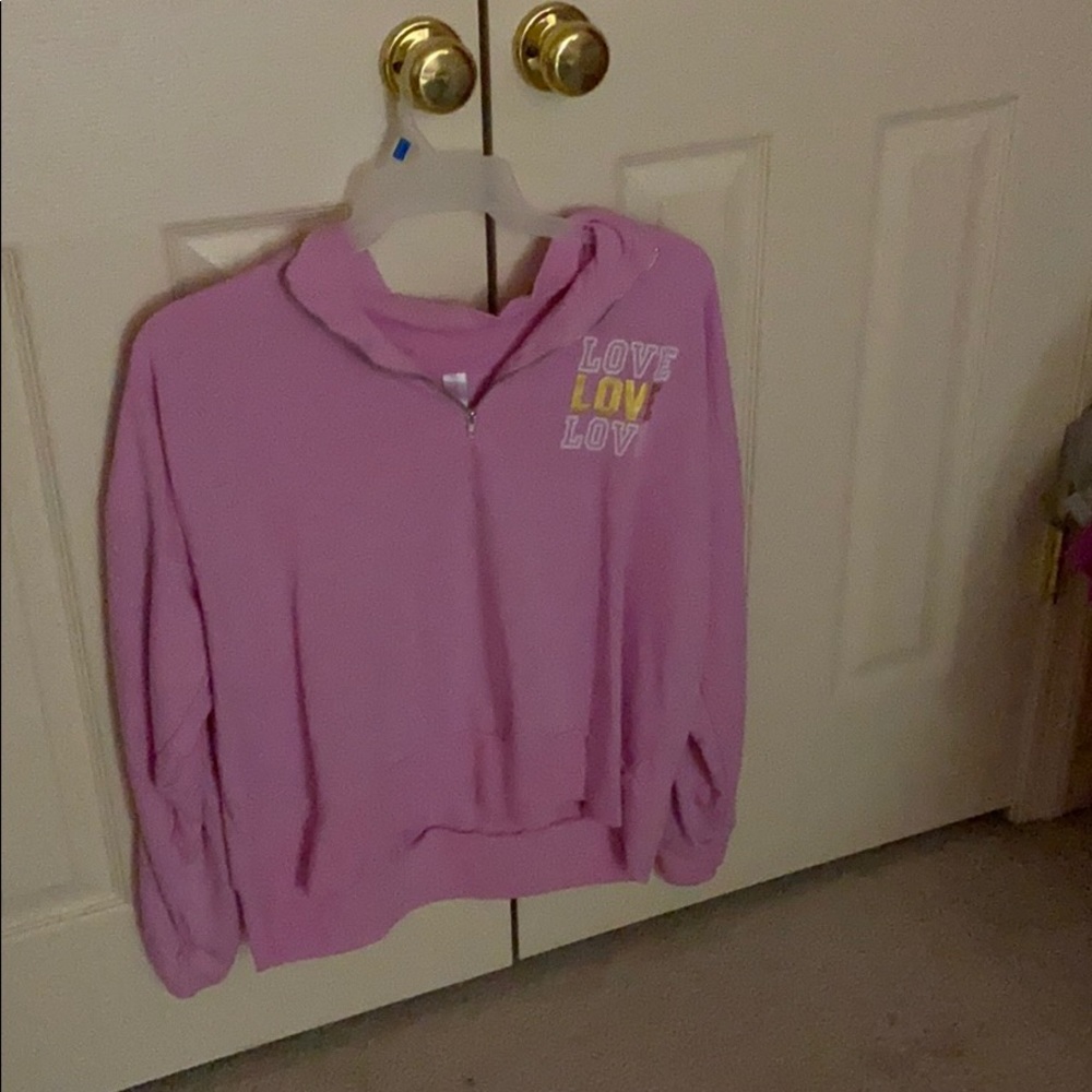 Love love love sweatshirt